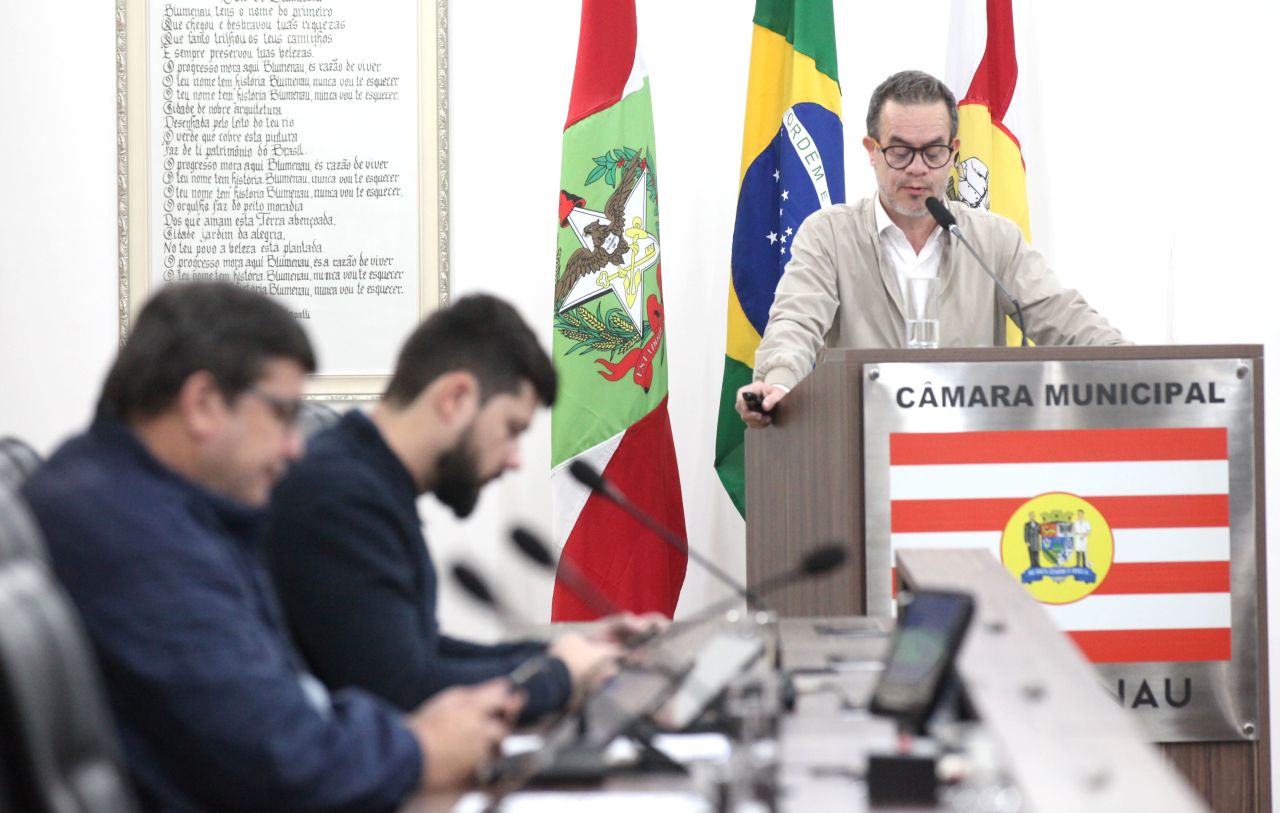 Presidente do Samae presta contas dos 90 dias de gestão na Câmara