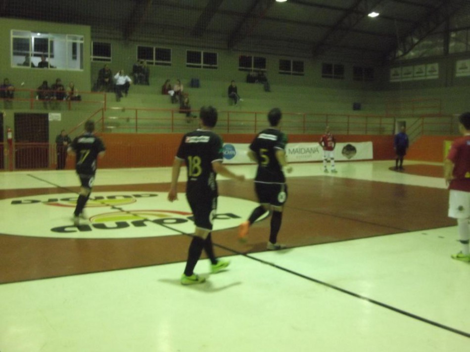 ADHering enfrenta o Joaçaba Futsal nesta quarta
