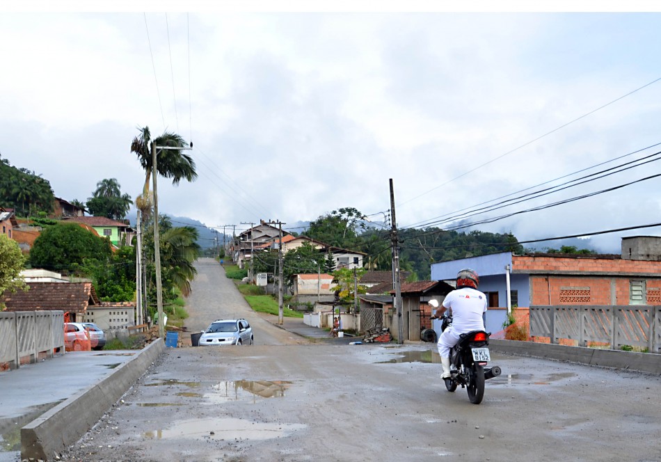 Prefeitura inaugura neste sábado a ponte da rua Erich Belz, na Itoupava Central