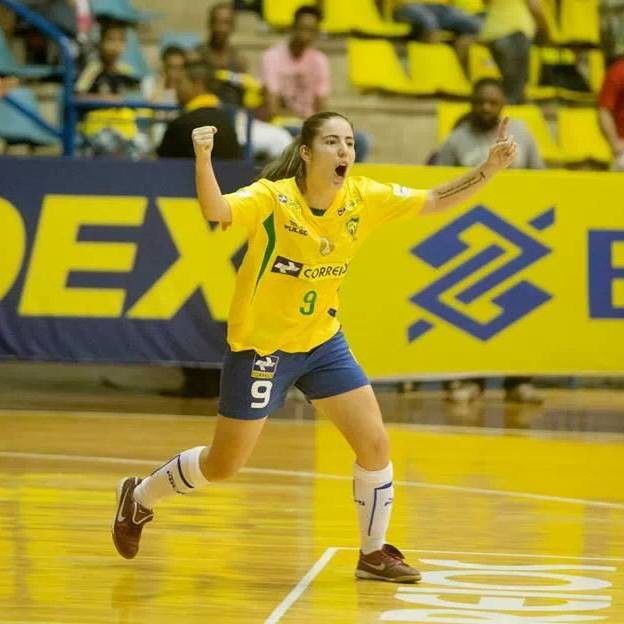 Com reforço no elenco, futsal feminino de Blumenau disputa os JUCs