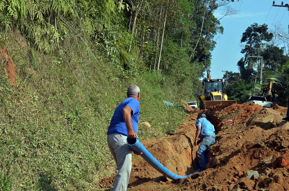 Moradores da Vila Itoupava recebem nova expansão da rede de água 