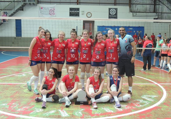 Blumenau é vice-campeã do Estadual Infantil Feminino de Voleibol