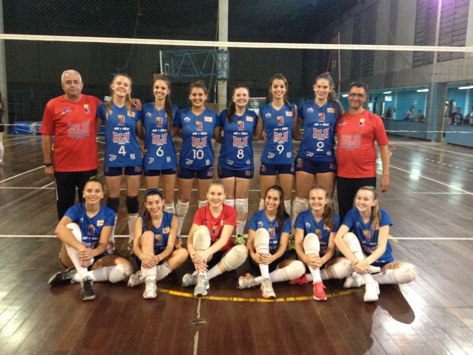 Voleibol de Blumenau joga semifinal do Campeonato Catarinense