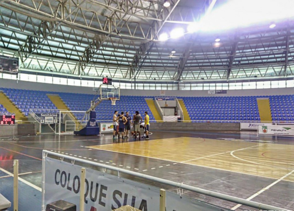 Basquete enfrenta o Contagem-MG pela Liga Ouro nesta terça-feira