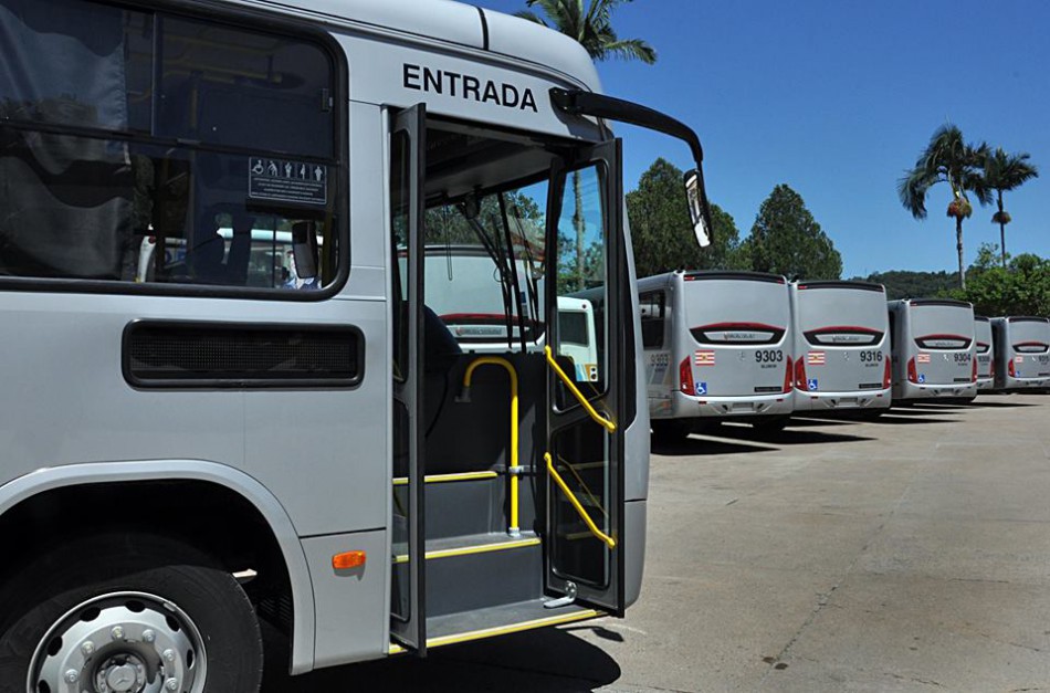 Racionalização da frota garante circulação dos ônibus nesta terça-feira