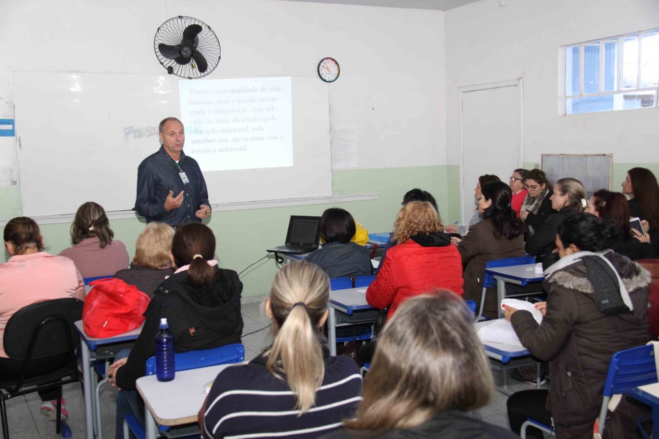 Curso de Educação Ambiental reúne professores da rede municipal