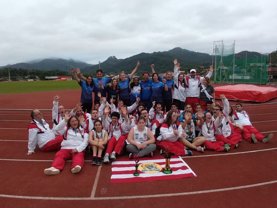 Atletas de Blumenau conquistam 13 troféus e 94 medalhas no Parajasc