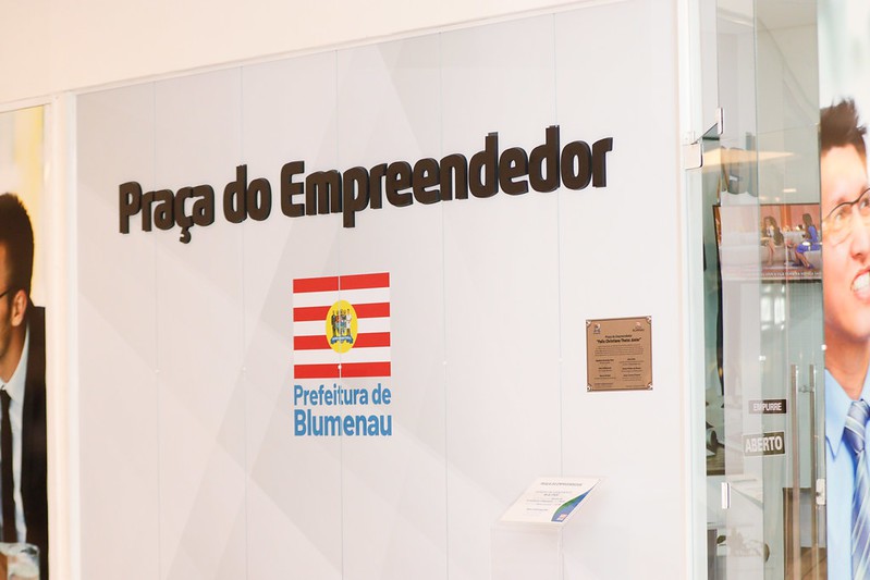Blumenau cria setor para incentivar participação de pequenas empresas em licitações públicas